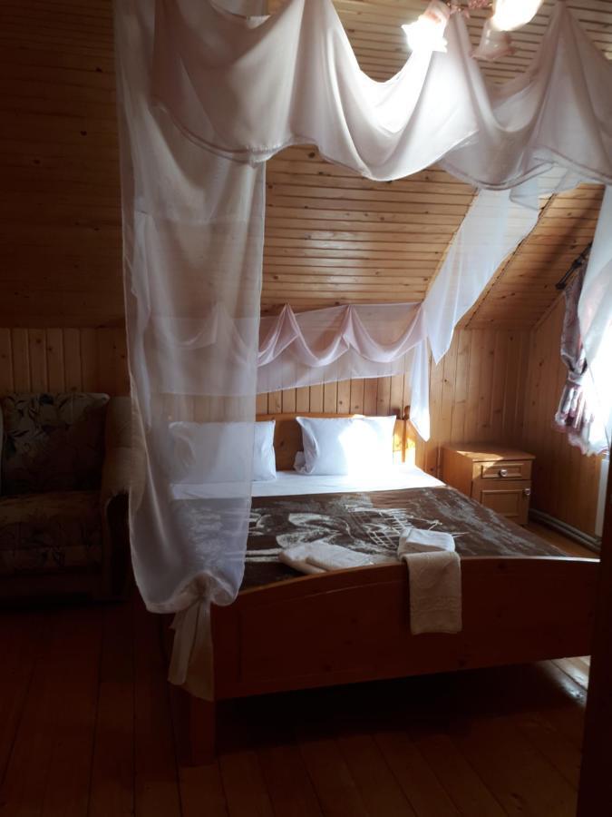 Ансол Hotel Ворохта Екстериор снимка